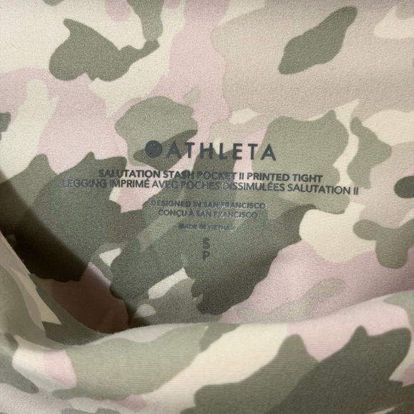 Athleta Salutation Stash Pocket II Camo Leggings Women’s Small Pink Green - Picture 3 of 4